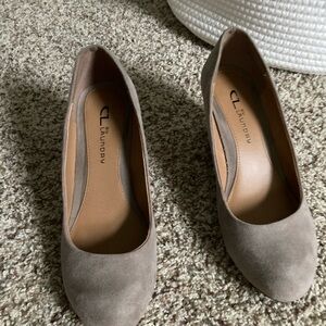 CL by Laundry Tan Heels Timeless Design